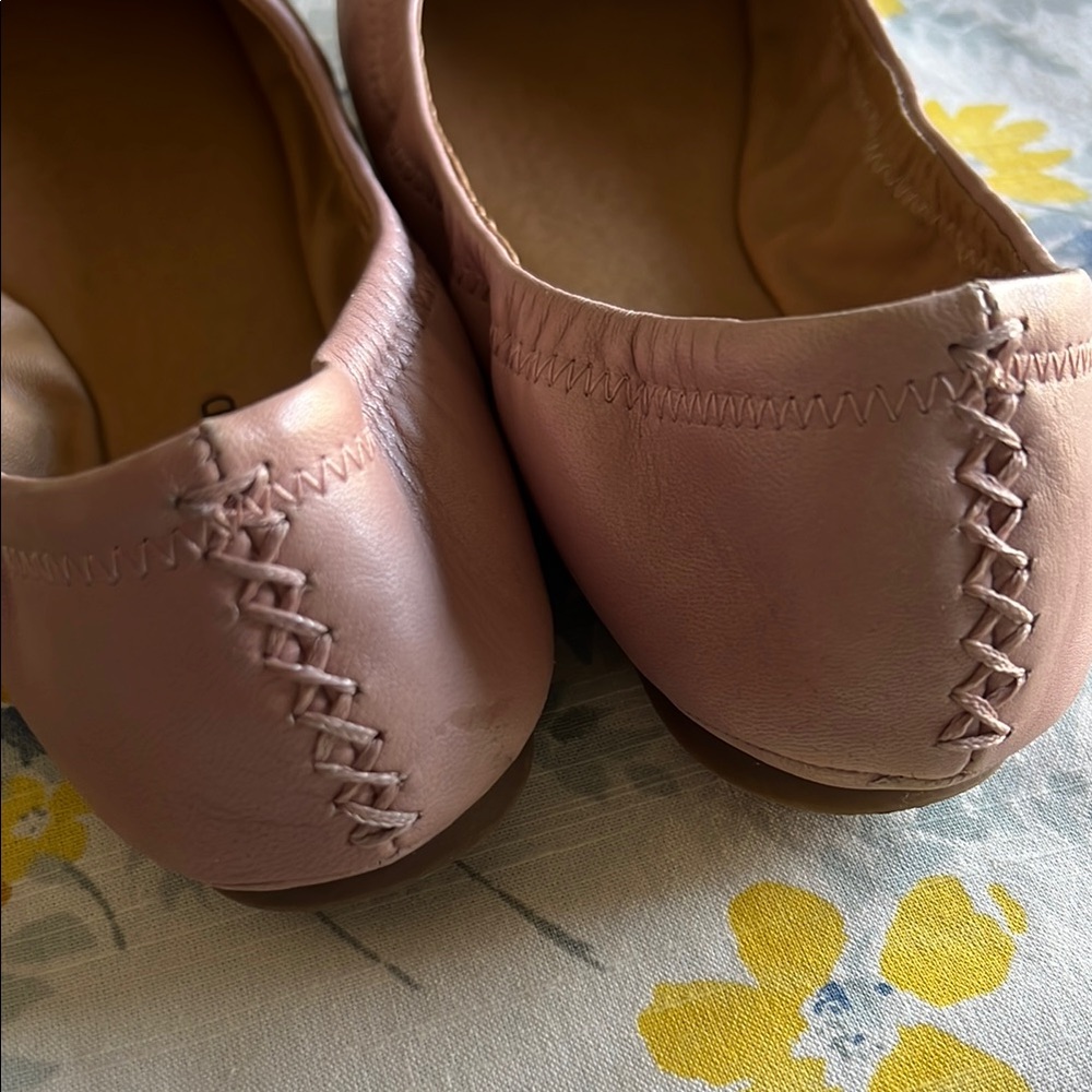 Lucky Brand Women's Pink Ballet Flats - Picture 8 of 8